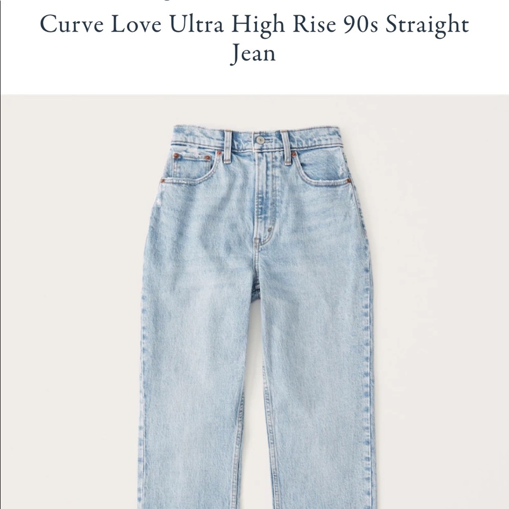 The 90s Straight Ultra High Rise jeans. Never worn!
